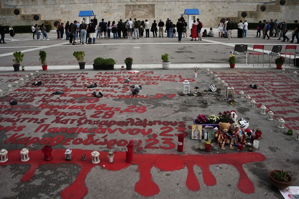 Κάλεσμα σε συγκέντρωση κατά της τροπολογίας για τον άγνωστο στρατιώτη: Ο δημόσιος χώρος ανήκει στους πολίτες