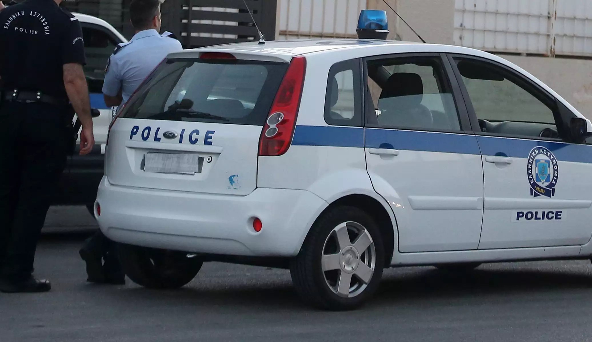 Ρόδος: 37χρονος συνελήφθη προσπαθώντας να εμπρησθεί στο Αστυνομικό Μέγαρο με μπιτόνι βενζίνης