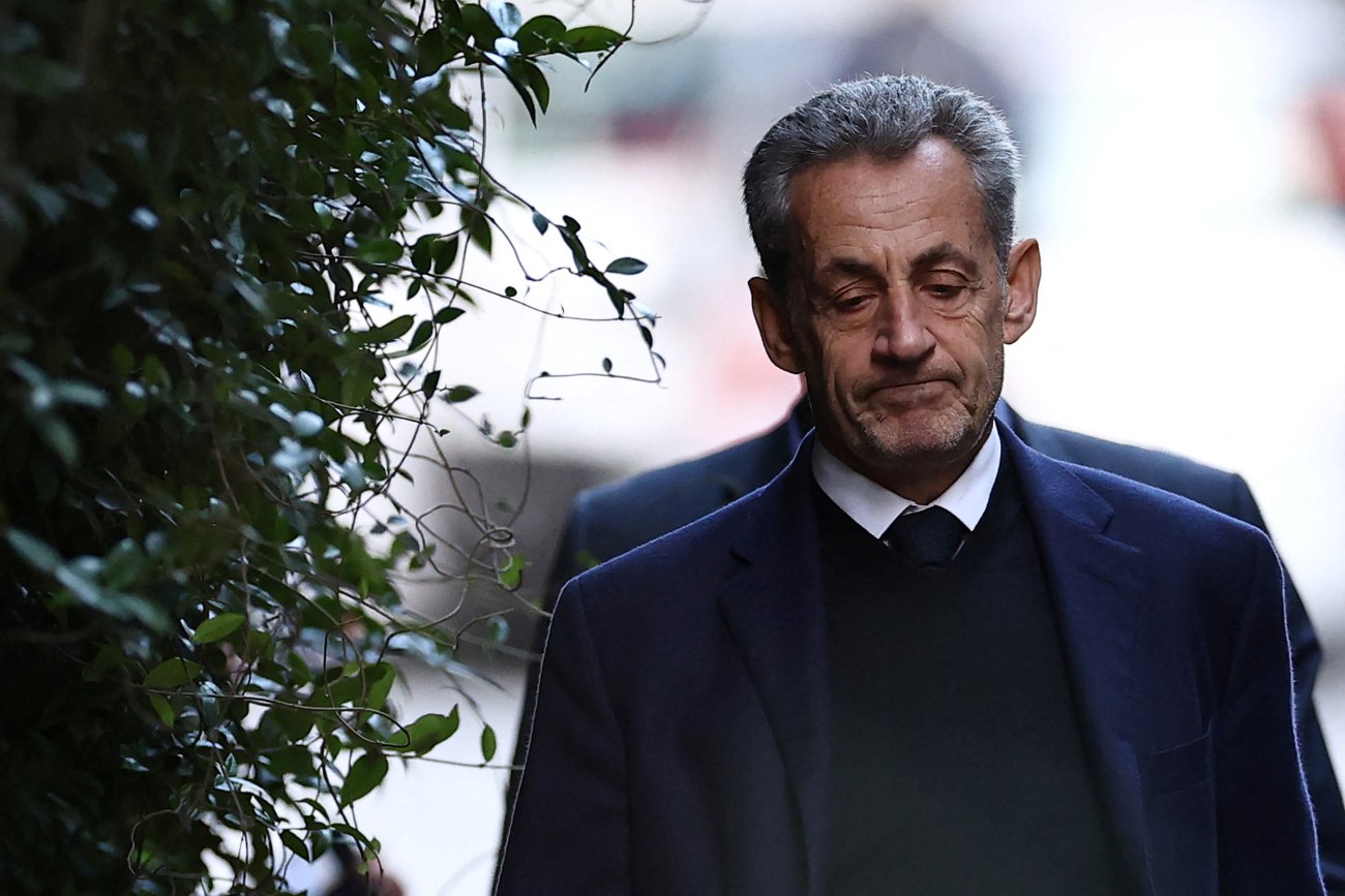 Νικολά Σαρκοζί: Τα βιβλία που επέλεξε να πάρει μαζί του στη φυλακή
