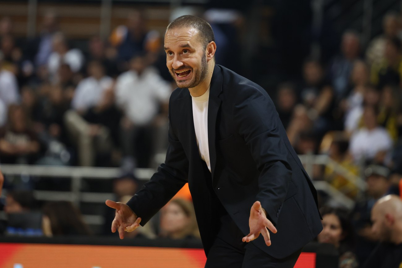Παρελθόν από τον Άρη Betsson ο Μπόγκνταν Καράισιτς