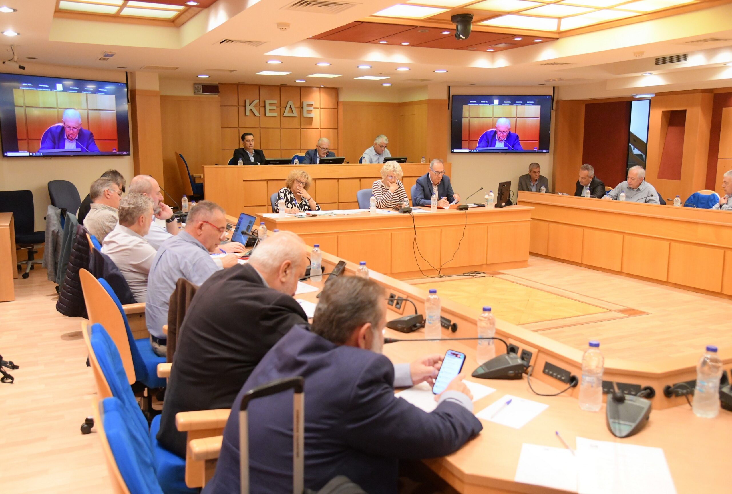 ΚΕΔΕ: Αίτημα προς το Υπουργείο Οικονομικών για την ενίσχυση των 332 Δήμων