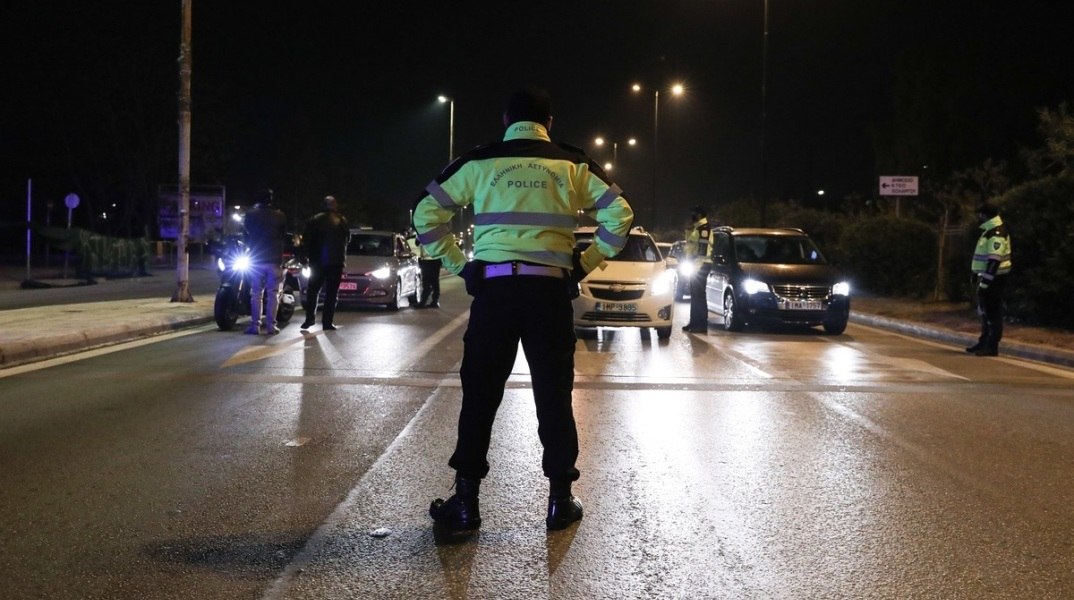 Πώς η Τροχαία ανέστειλε τη λειτουργία της ομάδας Viber που προειδοποιούσε για ελέγχους