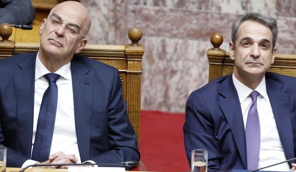 Ψηφίσεις που αποκρύπτουν τις πραγματικές προθέσεις Μητσοτάκη και Δένδια – Οι αντιφάσεις και τα μέτωπα στο Μαξίμου