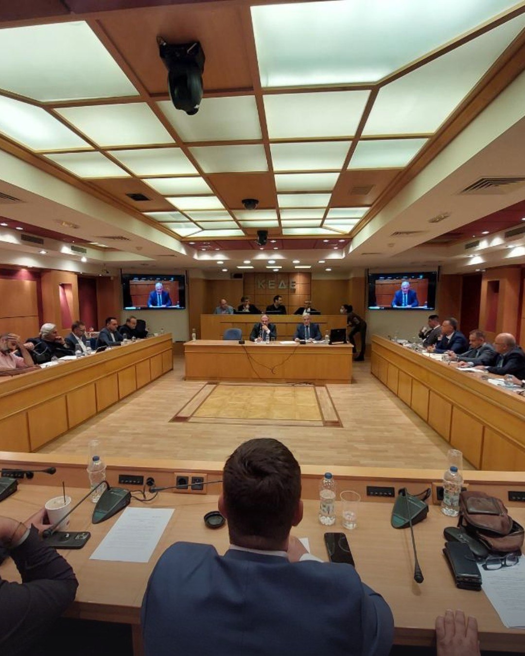 Αίτημα των δημάρχων για εφαρμογή μειωμένου συντελεστή ΦΠΑ σε όλα τα νησιά του Ν. Αιγαίου