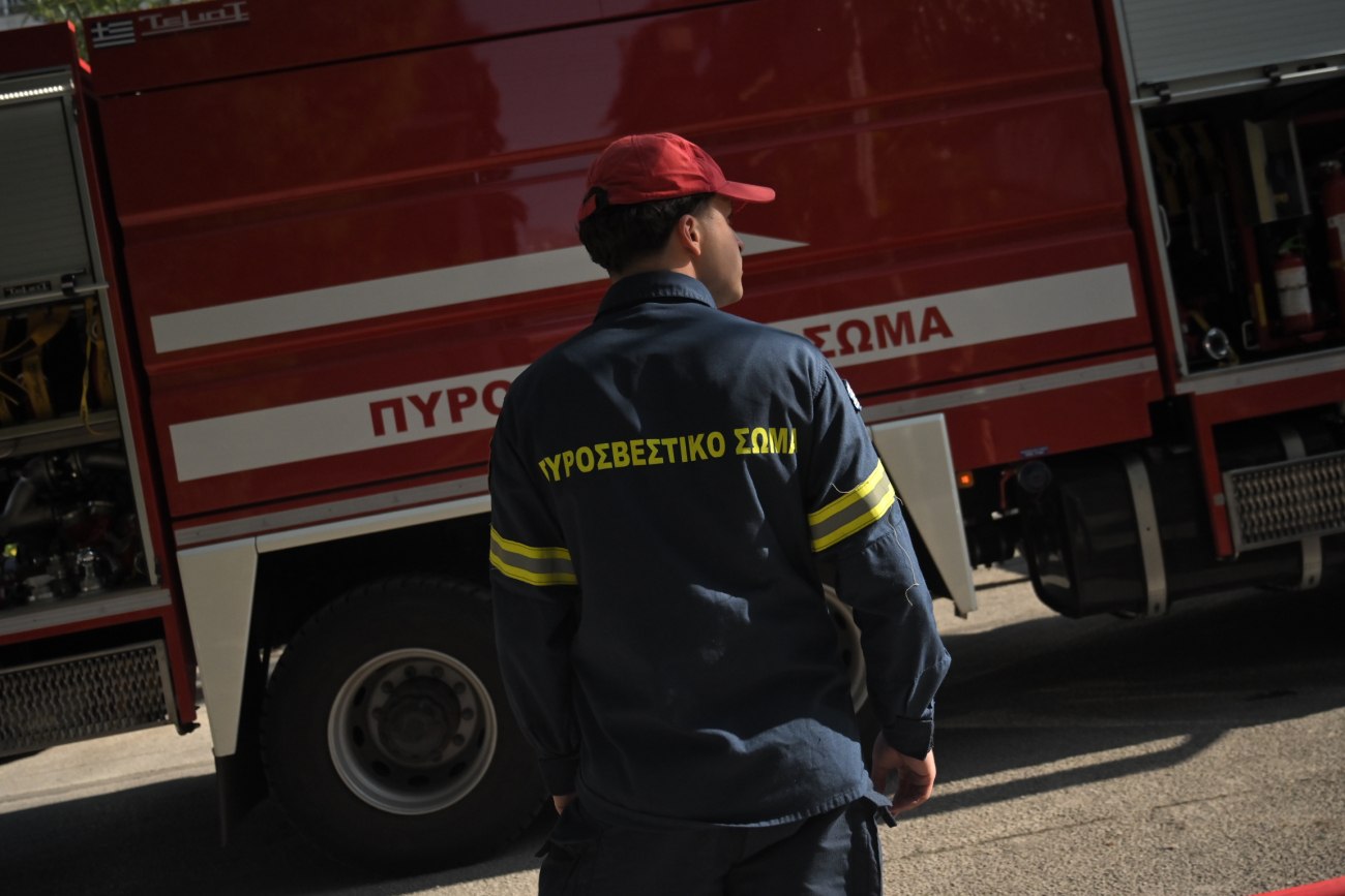 Νέα Φιλαδέλφεια: Ζημιές σε τουλάχιστον οκτώ αυτοκίνητα από φωτιά σε αντιπροσωπεία – Εξετάζεται το σενάριο του εμπρησμού