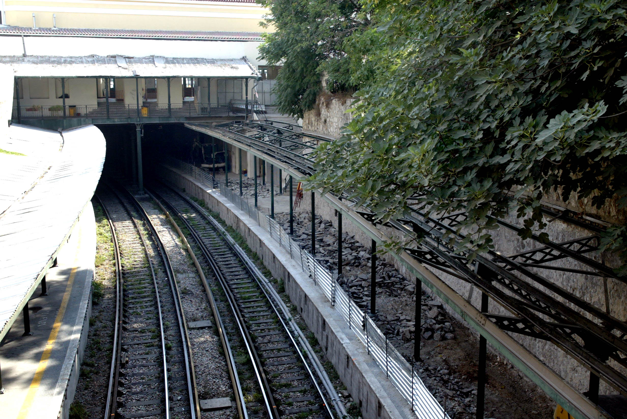 Σοβαρό πρόβλημα στατικότητας στον σταθμό Μοναστηράκι επιβεβαίωσε η ΣΤΑΣΥ