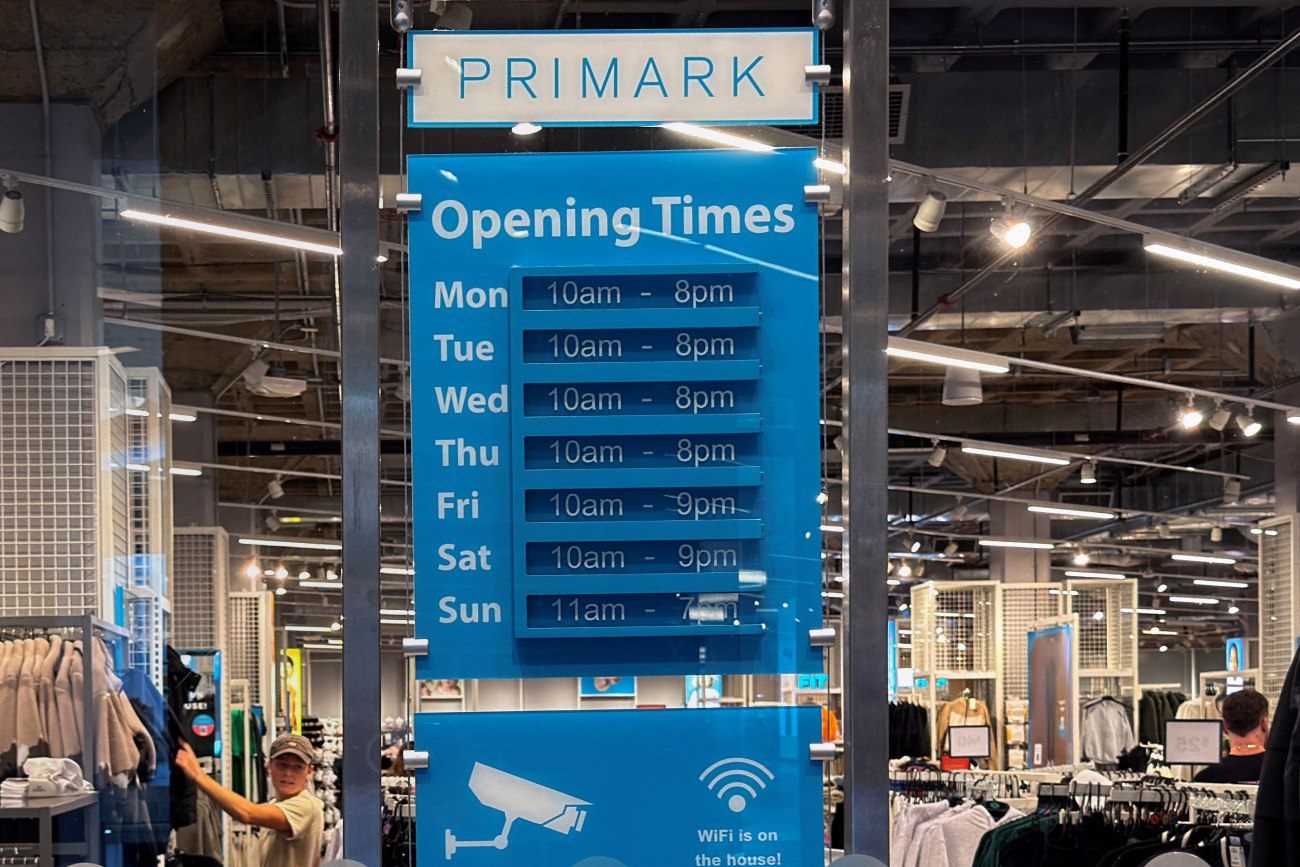 Primark: Η αναπάντεχη συμμαχία με τον Τραμπ που μεταμορφώνει τη βιομηχανία της μόδας