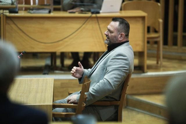 Ευρωκοινοβούλιο: Ο Γιάννης Λαγός συνεχίζει να εισπράττει επιδόματα παρά την καταδίκη του