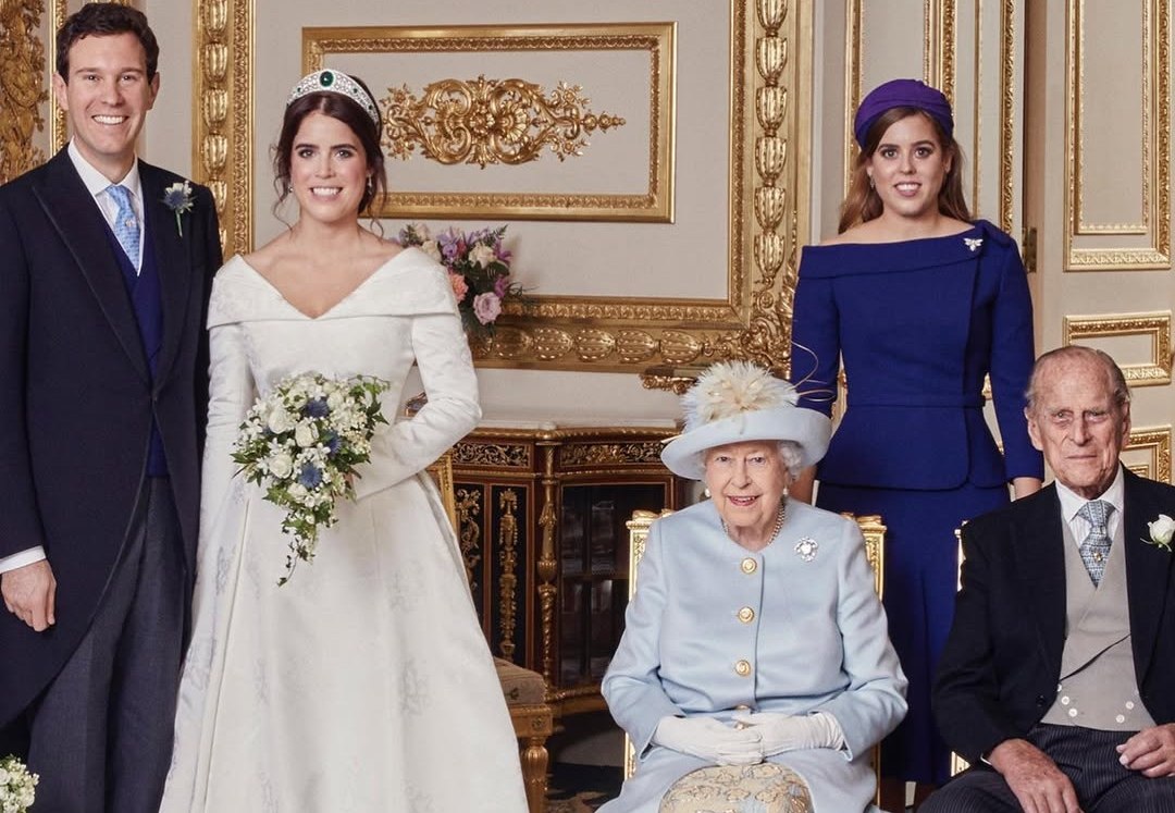 Αβεβαιότητα για τους τίτλους των πριγκιπισσών Βεατρίκης και Ευγενίας – Πιέσεις από τον Γουίλιαμ για το Royal Lodge