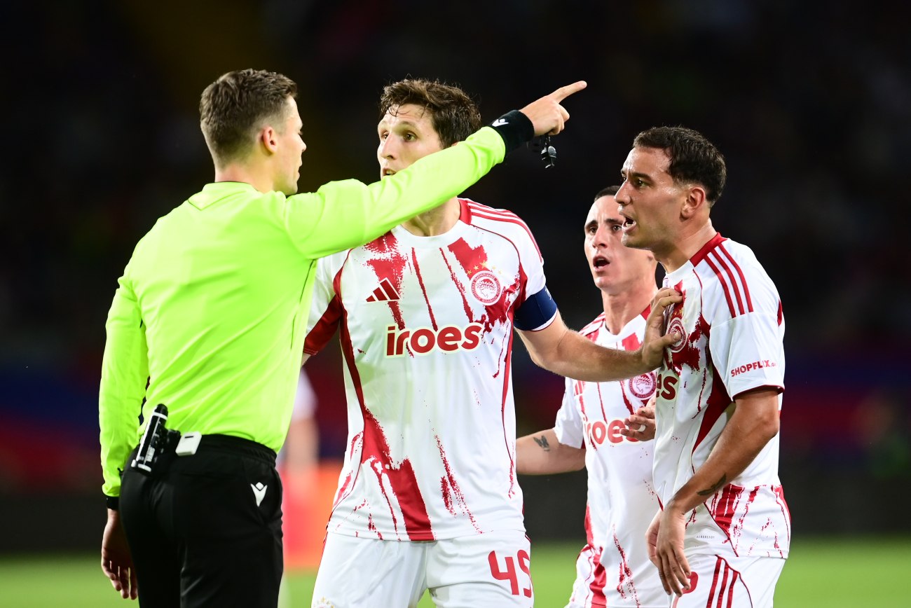 Επιβεβαιώνεται η παρέμβαση του VAR για τη δεύτερη κίτρινη κάρτα μετά την αποβολή του Εσε, τελική απόφαση στις 20 Ιανουαρίου