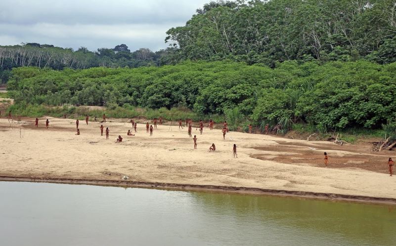 Αυτόχθονες ιθαγενείς: Κίνδυνος εξαφάνισης για τις μισές από τις 197 φυλές παγκοσμίως