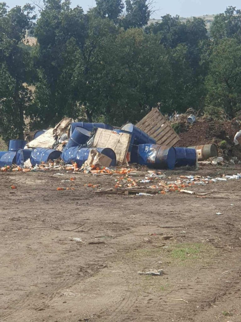 Επικίνδυνα βιοκτόνα εντοπίστηκαν σε δημόσια περιοχή του Λεβεντοχωρίου, μήνυση από τον δήμο