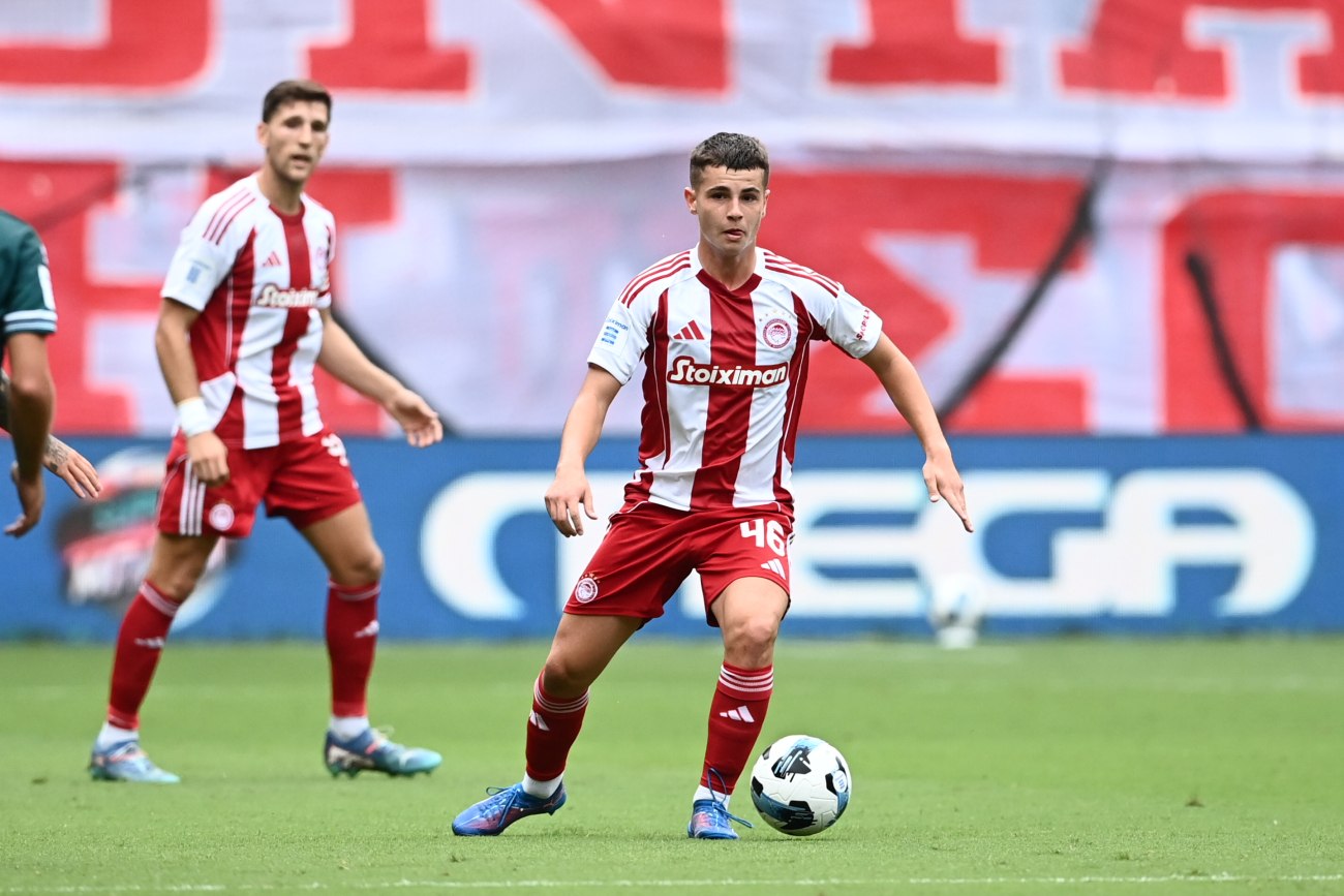 Η προτίμηση του κοινού για τον καλύτερο νέο παίκτη επικεντρώνεται στον Μουζακίτη