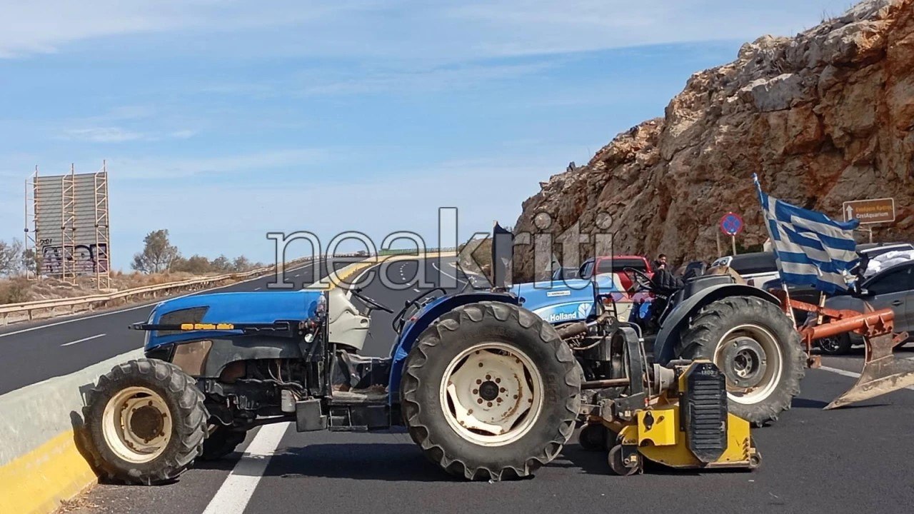 Κρήτη: Εντεινόμενες κινητοποιήσεις αγροτών με μπλόκα σε όλο το νησί
