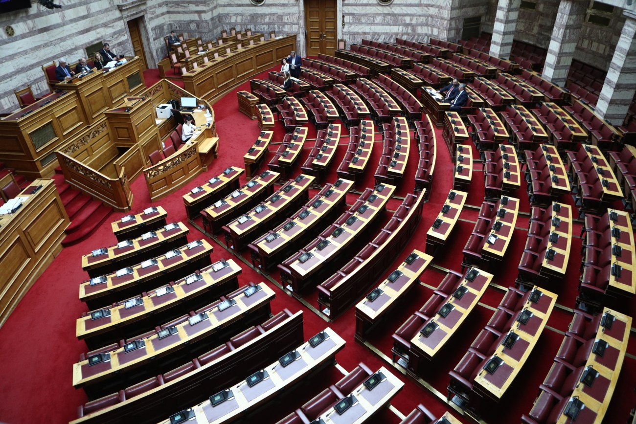 Νέα ποινική δικογραφία για το σιδηροδρομικό δυστύχημα στα Τέμπη περιλαμβάνει Μητσοτάκη, Καραμανλή και άλλους 17