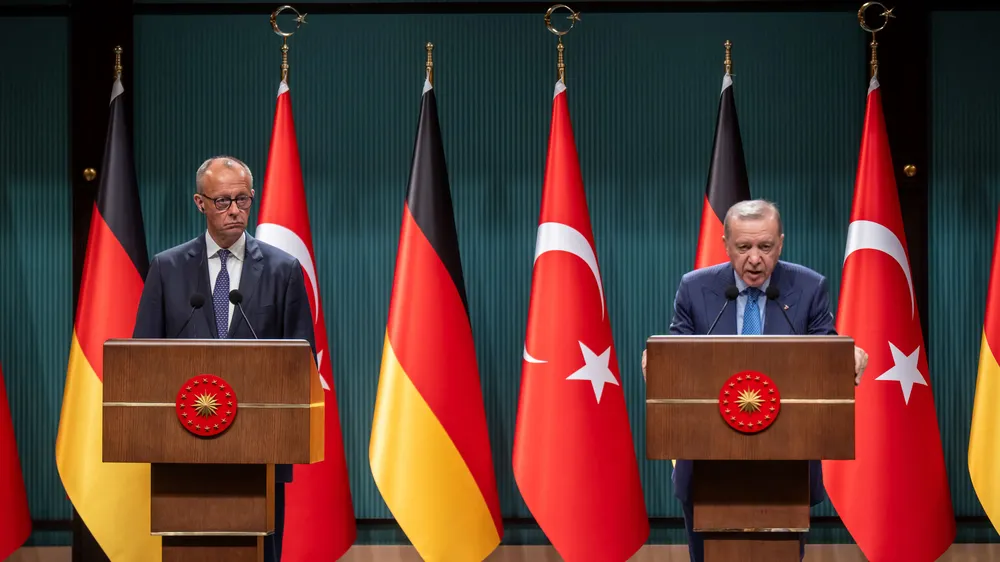 Ένταση Ερντογάν – Μερτς για τη Γάζα: «Το Ισραήλ την βομβαρδίζει παρά την εκεχειρία» – «Η Χαμάς θα έπρεπε να είχε απελευθερώσει όλους τους ομήρους νωρίτερα»