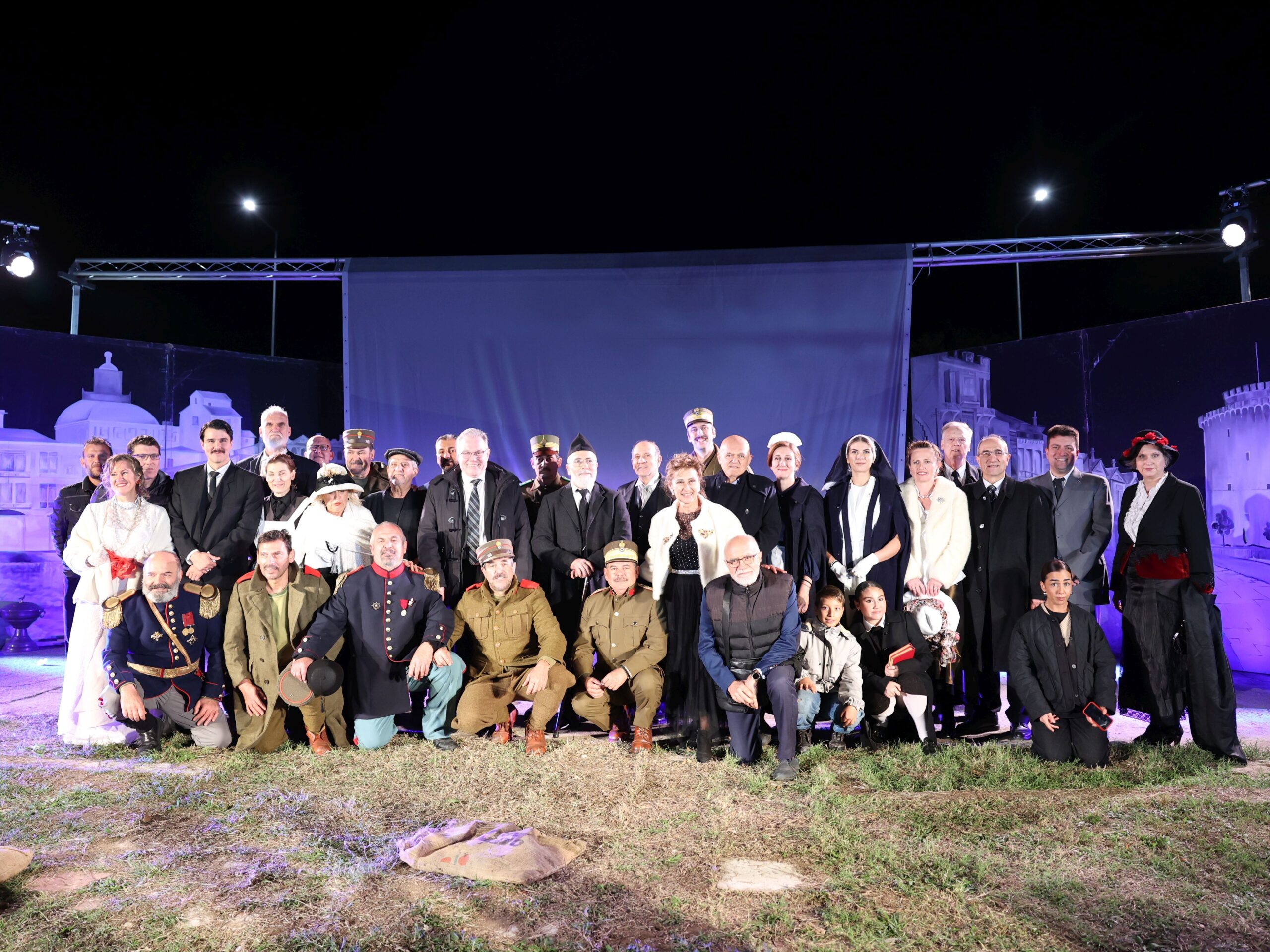 Δήμος Χαλκηδόνος: Μια μεγαλειώδης πολιτιστική εκδήλωση μνήμης και τιμής – Η απελευθέρωση της Θεσσαλονίκης αναβίωσε στην Έπαυλη Τόψιν