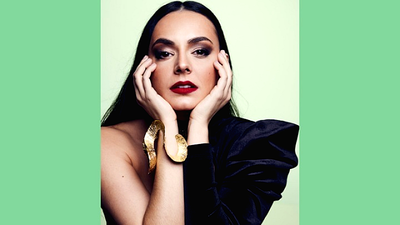 Ερήνη Τορνεσάκη: Με «πυξίδα» την Κρήτη και το ριζίτικο τραγούδι, στα βραβεία Grammy