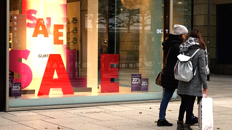 Μειωμένες δαπάνες για δώρα από τους Γερμανούς εν όψει Χριστουγέννων