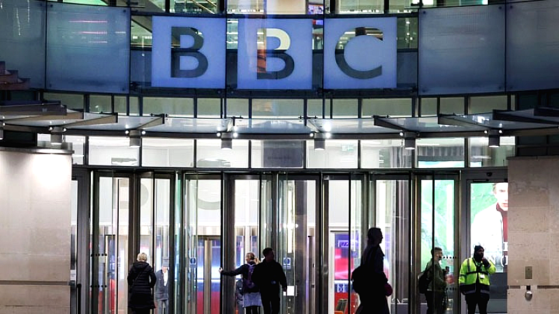 νομικές ενέργειες του τράμπ κατά του BBC
