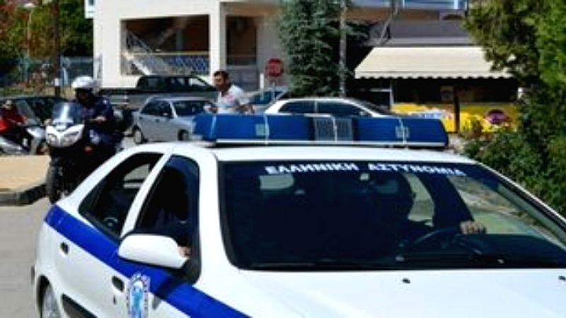 Σύλληψη 8 ατόμων σε ταυτόχρονη επιχείρηση σε Αττική και Τίρανα για εξάρθρωση εγκληματικής οργάνωσης που έκλεβε ρούχα