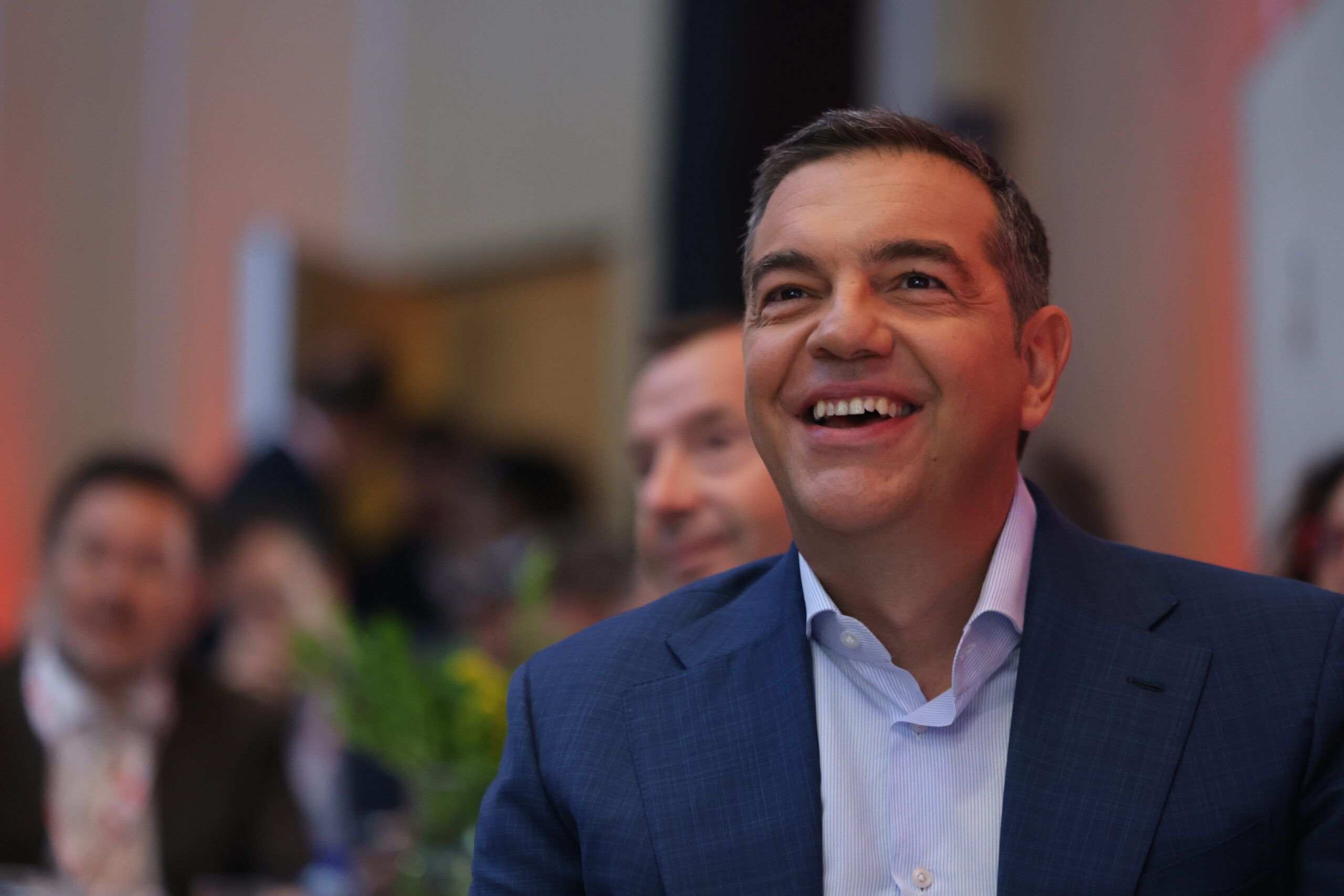 Τσίπρας: Οι αποκαλύψεις της «Ιθάκης» – Τι γράφει για Βαρουφάκη, Καμμένο και Κωνσταντοπούλου