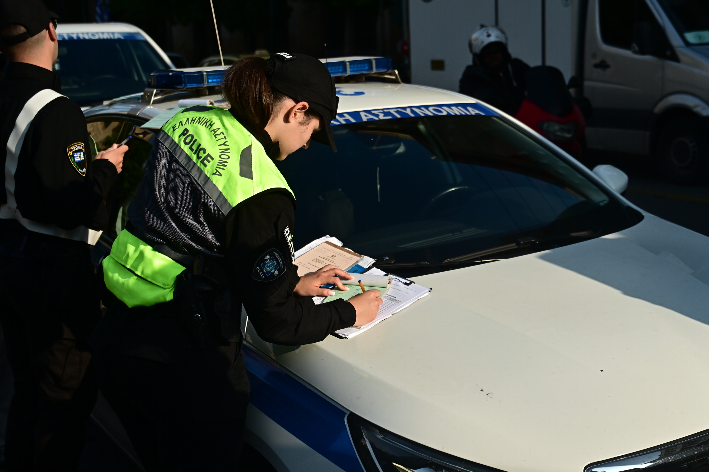 Συνελήφθη γνωστή δημοσιογράφος σε έλεγχο αλκοτέστ στην Αττική Οδό – Απείλησε και έβρισε τους αστυνομικούς 