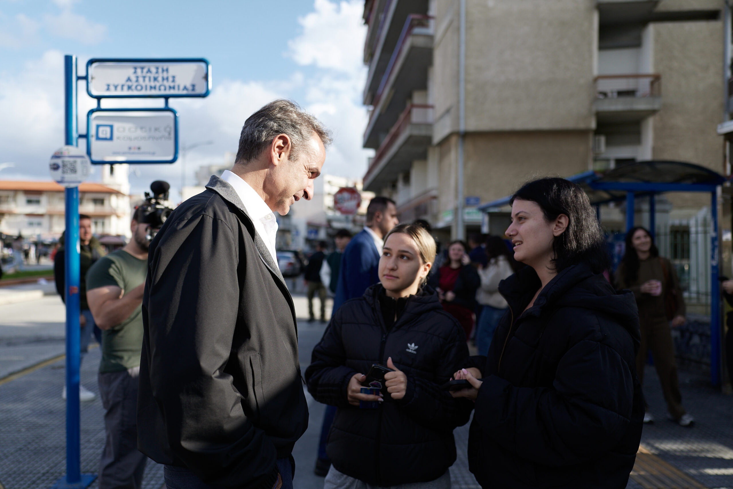 Η οργή της κοινωνίας χτυπάει την πόρτα του Μεγάρου Μαξίμου και του Μητσοτάκη