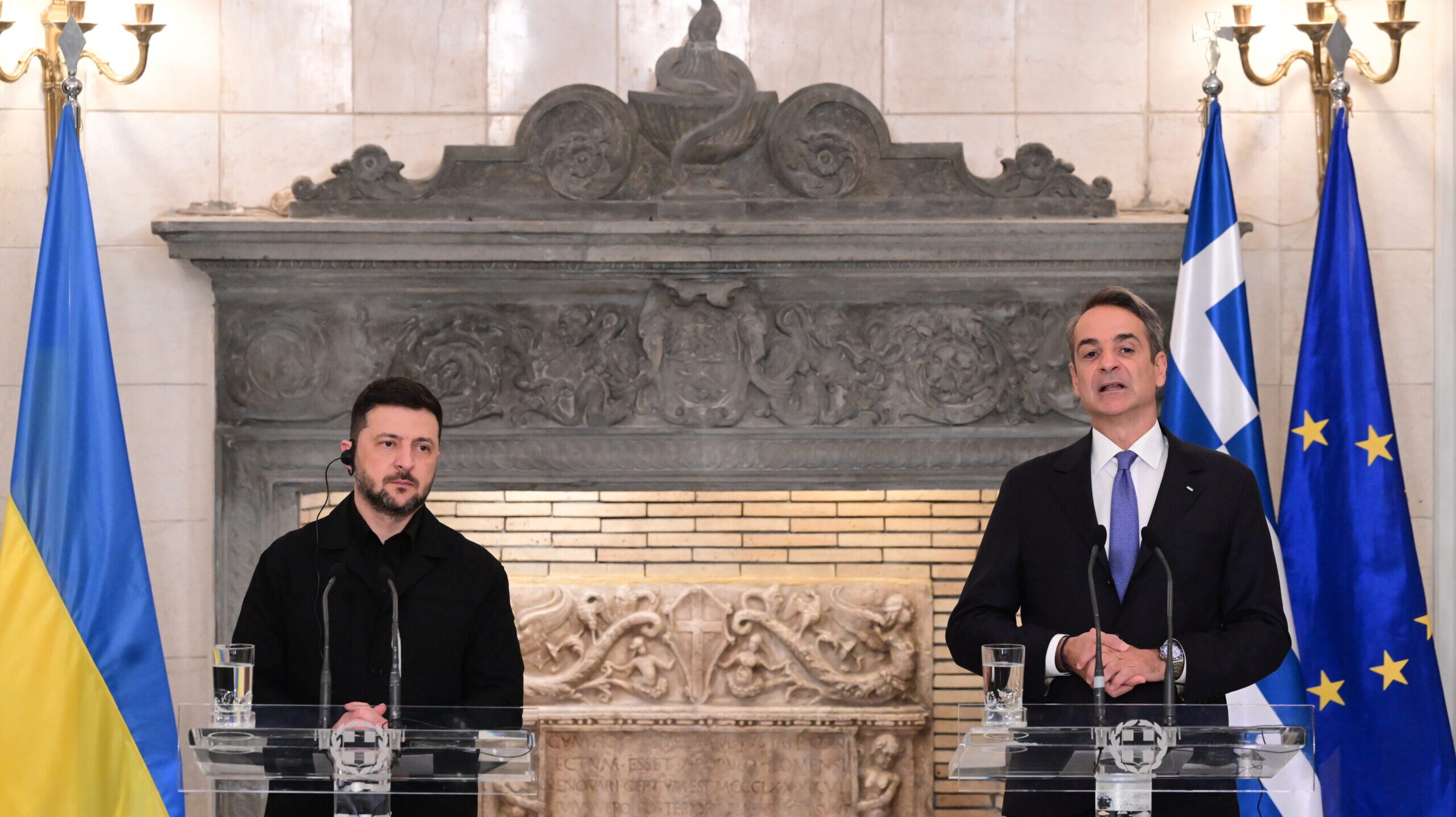 Μητσοτάκης σε Ζελένσκι: «Η Ουκρανία μπορεί να βασίζεται στη σταθερή στήριξη της Ελλάδας» – Υπεγράφη συμφωνία για αμερικανικό LNG