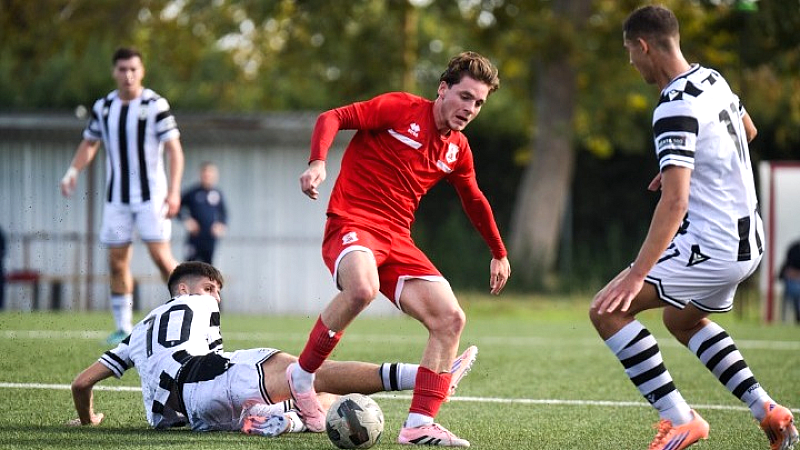 Ακαδημίες: Επτά ομάδες σε απόσταση δύο βαθμών!