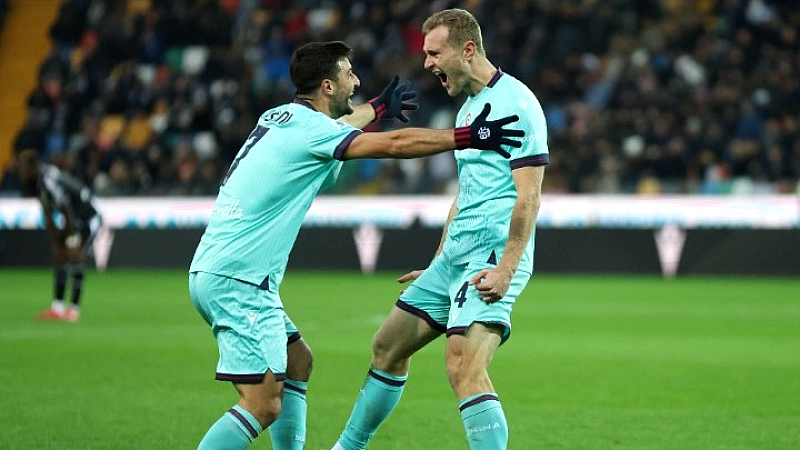 Μπολόνια θριαμβεύει στο Φρίουλι και σκαρφαλώνει στην κορυφή της Serie A