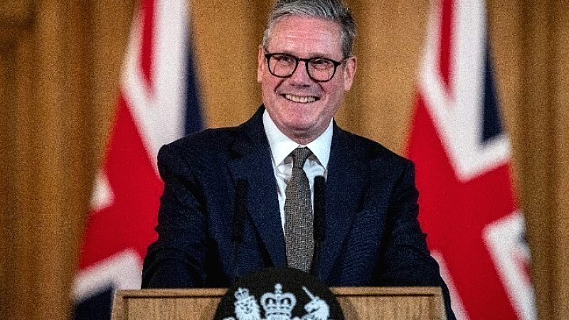 Αντλώντας έμπνευση από τη σειρά Adolescence, ο Κιρ Στάρμερ απευθύνει μήνυμα στον 17χρονο γιο του