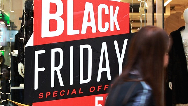 Black Friday: Από τις ουρές στα φυσικά καταστήματα στις πολυδιάστατες ψηφιακές εμπειρίες