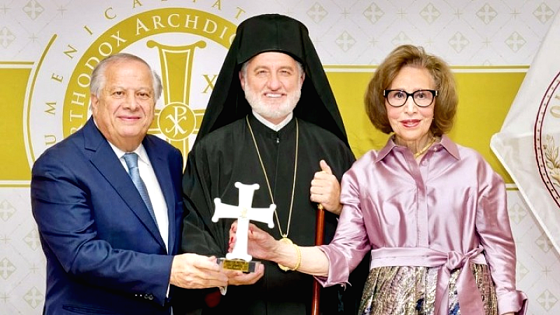 Βραβεία αριστείας απονεμήθηκαν σε εξέχοντες ομογενείς από τον Αρχιεπίσκοπο Αμερικής Ελπιδοφόρο