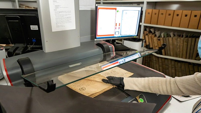 Δ. Παπαστεργίου: Περισσότερες από 1,2 δισ. σελίδες κρίσιμων τομέων συγκεντρώνονται, οργανώνονται και αποκτούν ενιαία, ψηφιακή μορφή