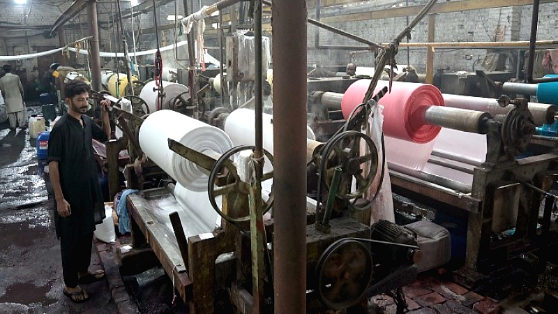 Διεθνής Αμνηστία: Κάλεσμα προς τους κολοσσούς της ένδυσης για την προστασία των δικαιωμάτων των εργαζομένων