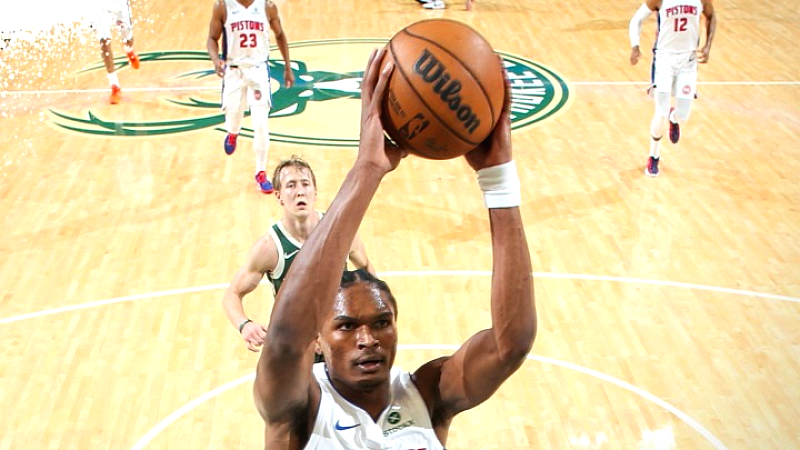 Δωδέκατη σερί νίκη για το Ντιτρόιτ, υπερνίκησαν τους Μπακς χωρίς τον Γιάννη