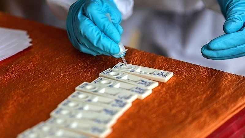 Μείωση θνησιμότητας από Covid-19 και γρίπη στην Ελλάδα