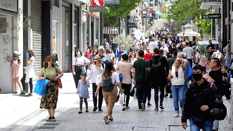 Αυξημένη η πρόθεση των Ελλήνων καταναλωτών για αγορές την εορταστική περίοδο του 2025