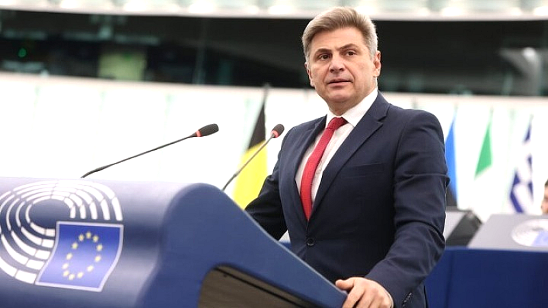 Νέα πρόταση για ευρωπαϊκή ΑΟΖ στη Μεσόγειο από τον Ν. Φαραντούρη