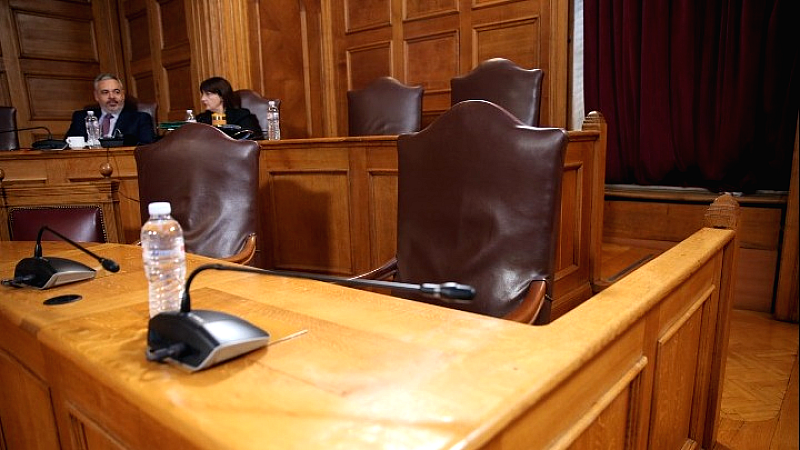 Ο Γ. Ξυλούρης επικαλείται το δικαίωμα σιωπής στην Εξεταστική Επιτροπή για τον ΟΠΕΚΕΠΕ