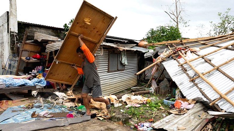 Φιλιππίνες: Οι αρχές αποτιμούν τις ζημιές μετά το πέρασμα του υπερτυφώνα Φουνγκ-γουόνγκ