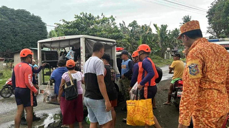 Φιλιππίνες: Δύο νεκροί από τον υπερτυφώνα Φουνγκ-γουόνγκ που έπληξε τις κεντρικές και ανατολικές περιοχές