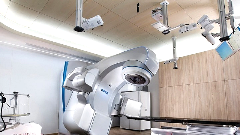 Σημαντική πρόοδος στην ακτινοθεραπεία στην Ελλάδα: Μείωση αναμονών και νέες υποδομές