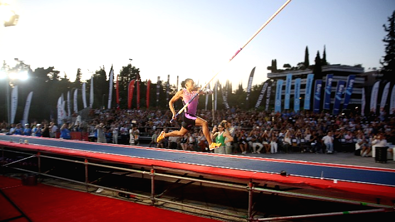 Για πρώτη φορά «Fly Athens Indoor» στην Παιανία, σε συνεργασία του Εμμανουήλ Καραλή με το Υπουργείο Αθλητισμού (pic)