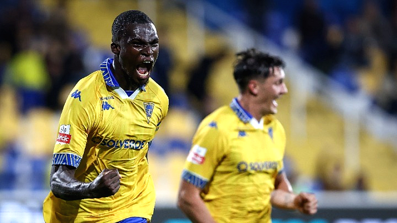 Εντυπωσιακή νίκη της Εστορίλ σε θρίλερ επτά γκολ