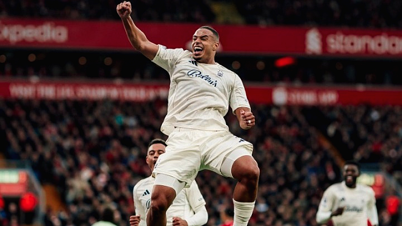 Η Νότιγχαμ ανατρέπει τη Λίβερπουλ με θρίαμβο στο Ανφιλντ