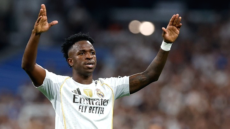 Η Ρεάλ Μαδρίτης εξετάζει την παραχώρηση του Βινίσιους το καλοκαίρι