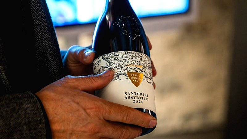Η Σαντορίνη αναδεικνύει την οινοπαραγωγική της κληρονομιά στην Ελβετία