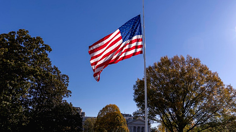 Νέα πολιτική της ακτοφυλακής των ΗΠΑ: Η σβάστικα θεωρείται πλέον ‘δυνητικά διχαστικό’ σύμβολο